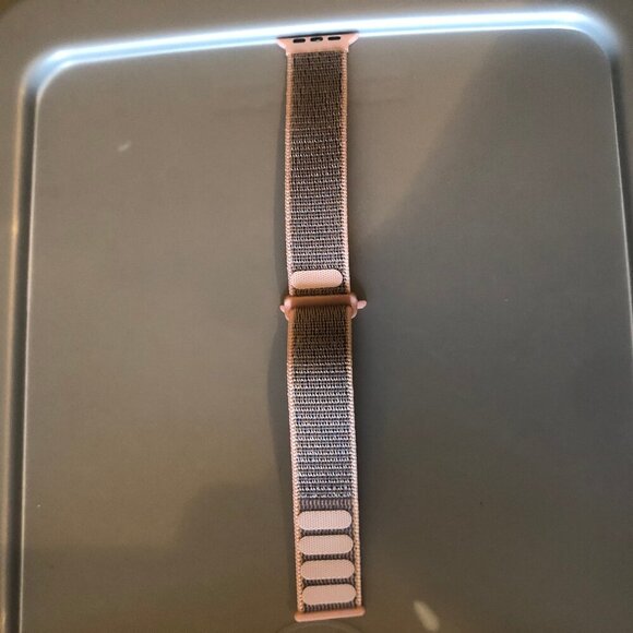 NEW (NWOT) 5-piece Apple Watch woven/velcro bands pink/purple/gray - Picture 5 of 13
